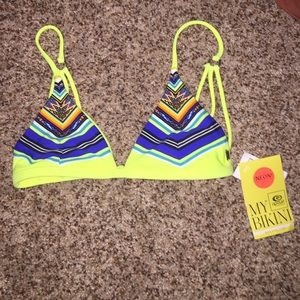 BRAND NEW ripcurl bikini top