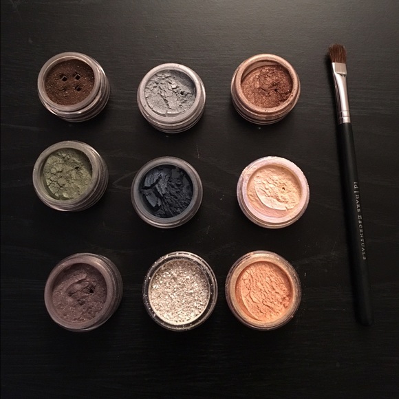 Bare Minerals powder eyeshadow - Picture 2 of 4
