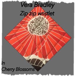 Vera Bradley Zip Zip Wristlet