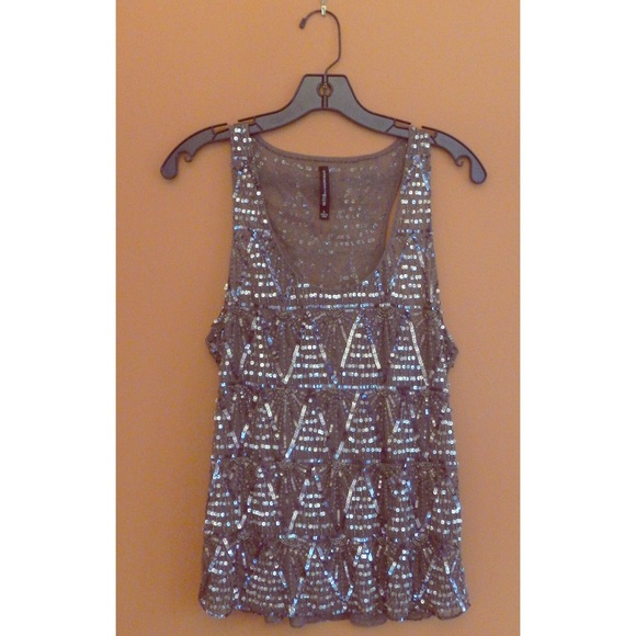 W118 by Walter Baker Glam Sequin Top Size L