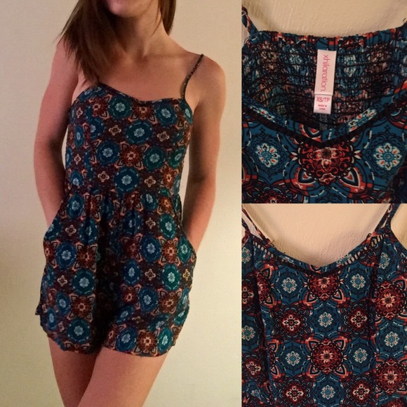Dresses & Skirts - NWOT ROMPER
