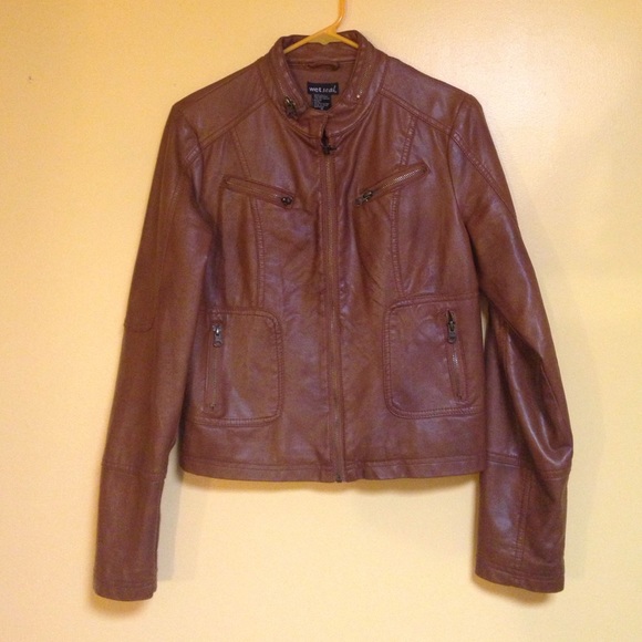 Wet Seal Jackets & Blazers - Wet Seal Faux leather jacket