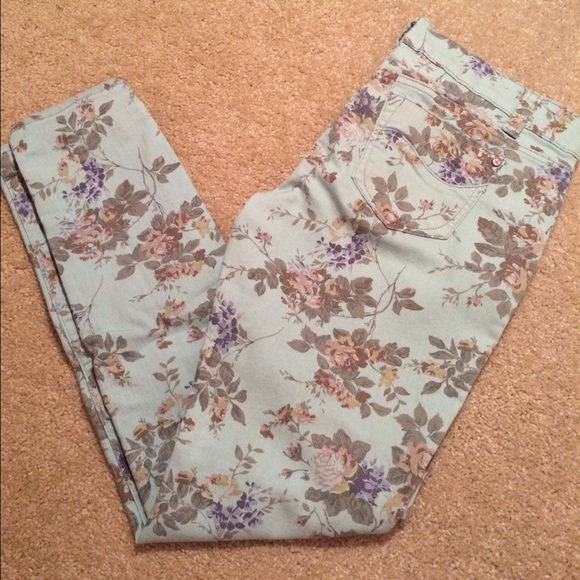 Floral print skinny jeans