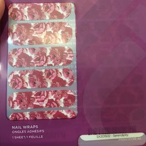 Jamberry Serendipity nail wraps
