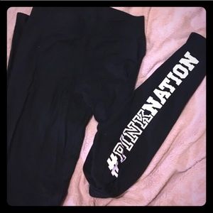 Vs Pink leggings(SEE PICTURES)