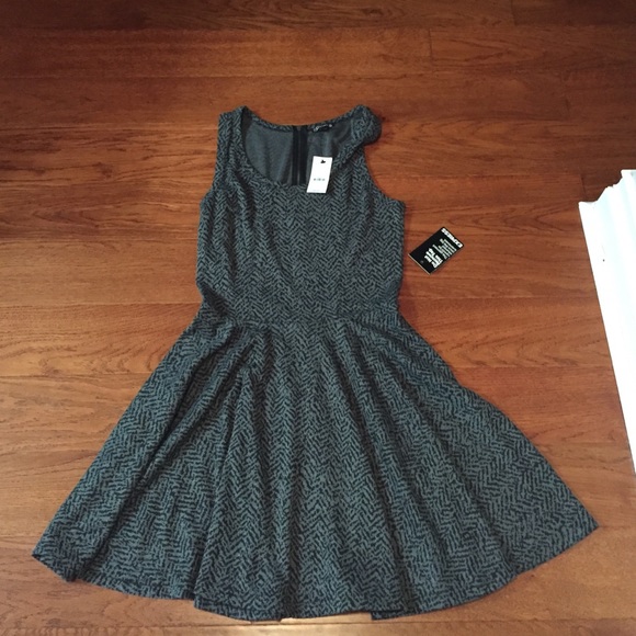 Express Dress. - Picture 1 of 2