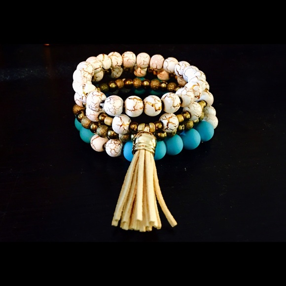 Beaded Stack of (4) bracelets