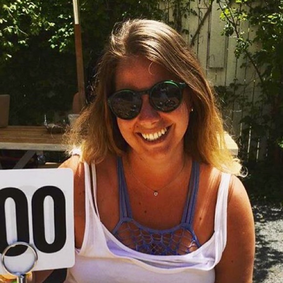 Meet your Posher, Lauren - Picture 1 of 1