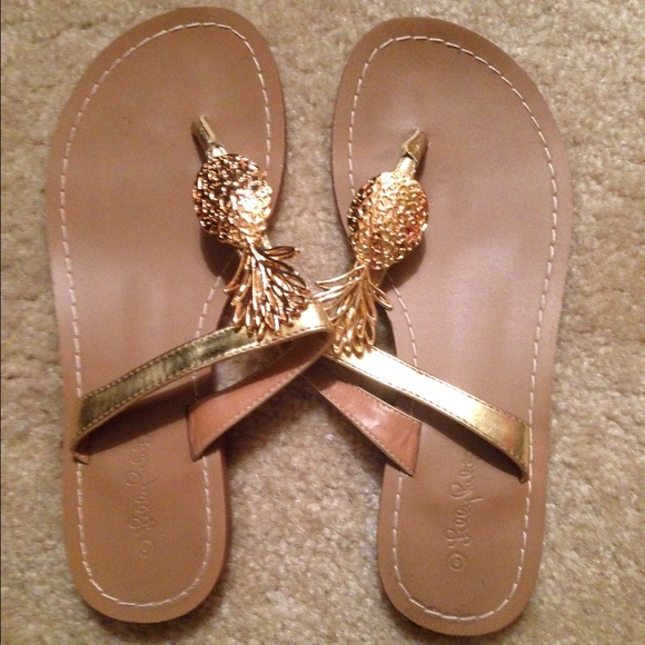 Lilly Pulitzer Target - Gold Pineapple Sandals 6