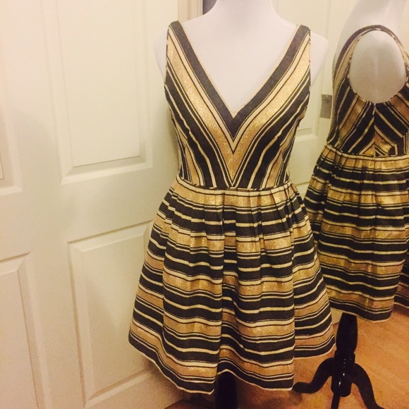 NWT J Crew Factory Petite V-Neck Flare Dress - Picture 2 of 4