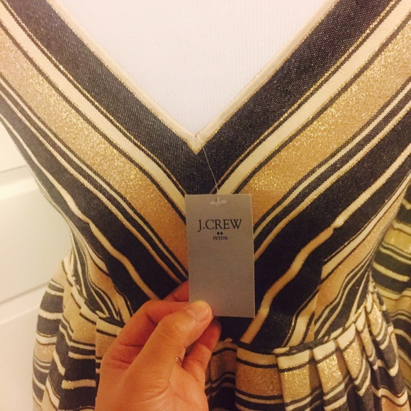 NWT J Crew Factory Petite V-Neck Flare Dress - Picture 4 of 4