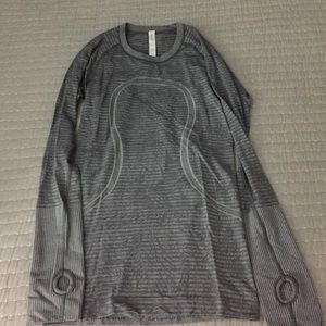 Lululemon long sleeve top