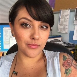 Meet your Posher, Amber