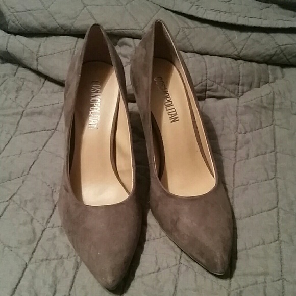 Cosmopolitan brown suede pumps