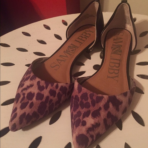 Cheetah print cutout flats