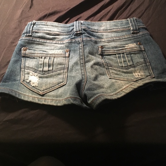 Forever 21 short shorts - Picture 2 of 2