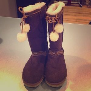 Only worn once! Unique Ugg boots!