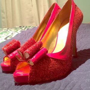 Red glitter peep toe pumps