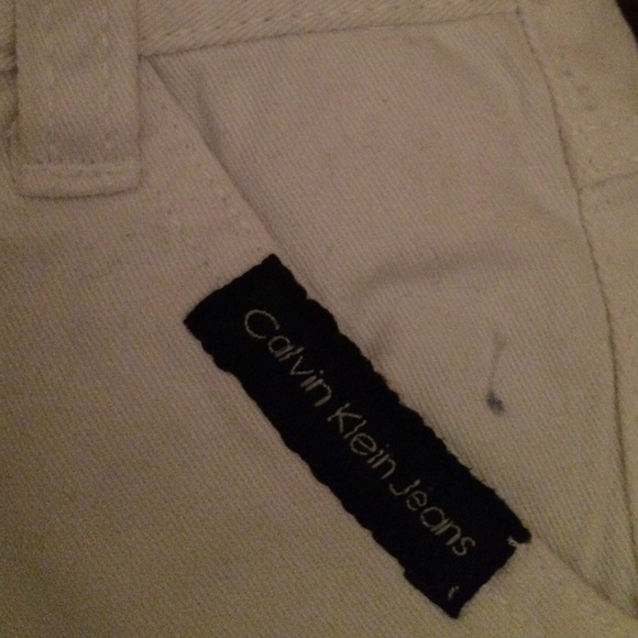 2 items - Picture 2 of 3