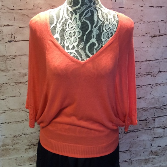 Jennifer Lopez Sweaters - JENNIFER LOPEZ DOLMAN LIGHTWEIGHT SWEATER IN CORAL