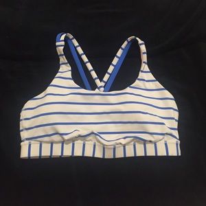 Lululemon sports bra