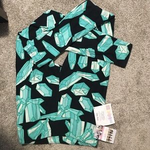 LuLaRoe OS leggings!