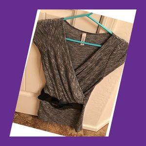 This top goes great with leggings