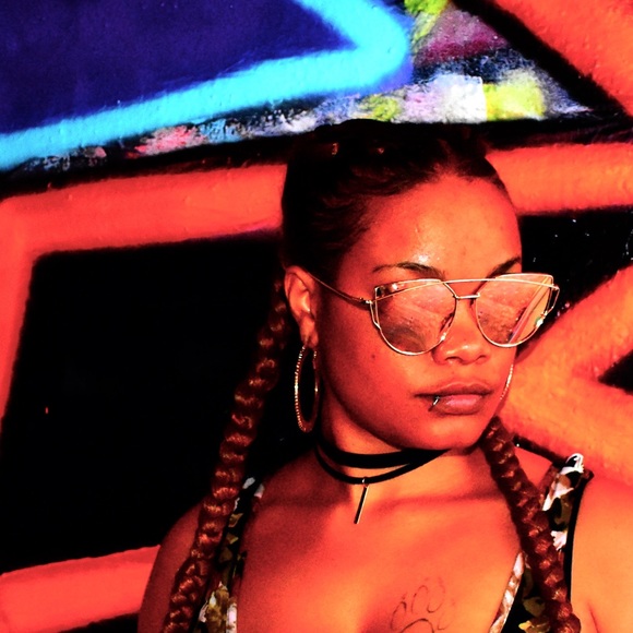 Rosegold Mirrored Sunglasses - Picture 1 of 4