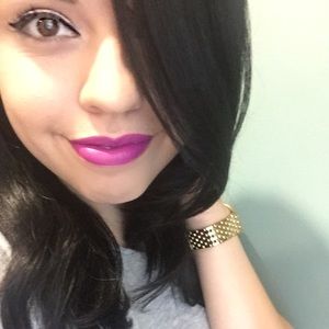 Meet your Posher, Priscilla