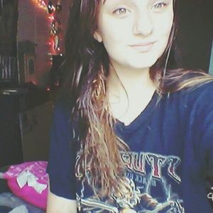 Meet your Posher, Amber