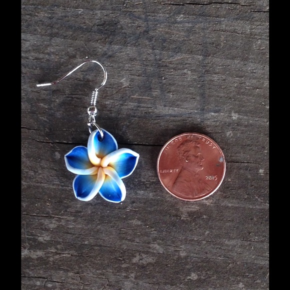 🎉HP 12/26🎉 LAST ONE Pink flower earrings - Picture 3 of 3