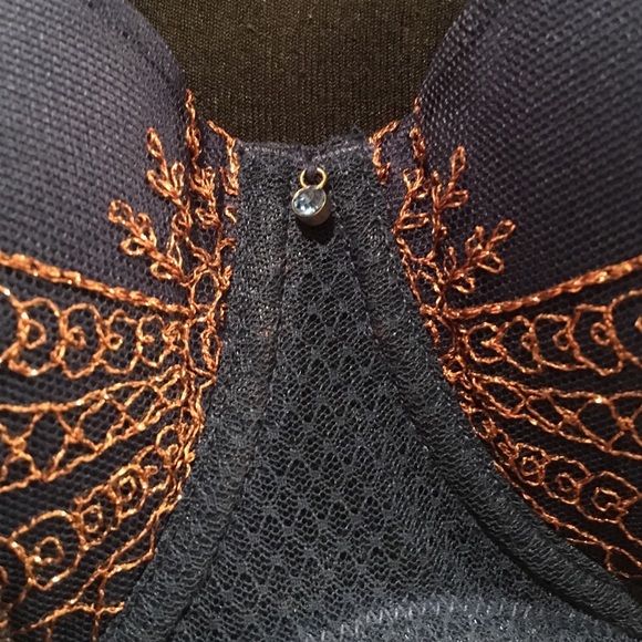 NWOT Gold Detail Navy Blue Bra from Adore Me - Picture 3 of 4