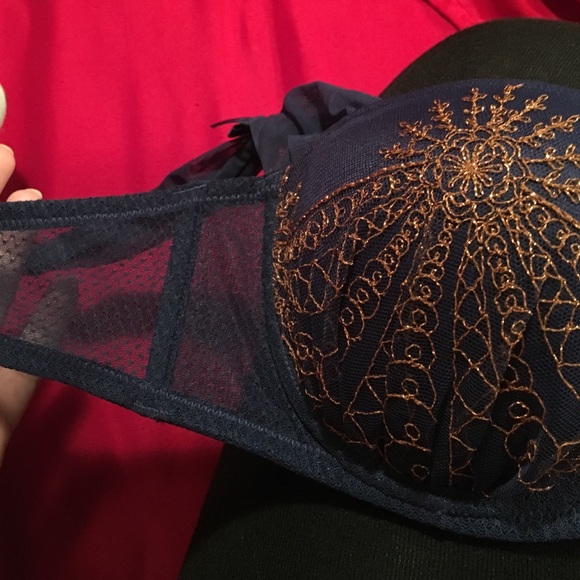 NWOT Gold Detail Navy Blue Bra from Adore Me - Picture 4 of 4