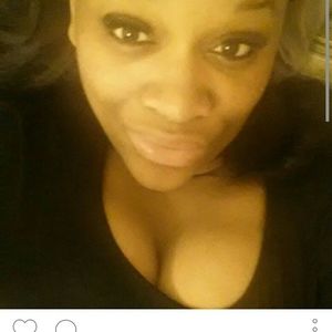 Meet your Posher, Edith