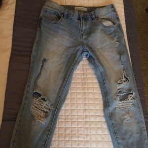 Skinny boyfriend ripped jeans