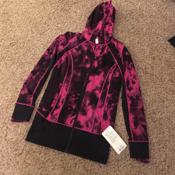 Lululemon Daily Practice jacket sz 8