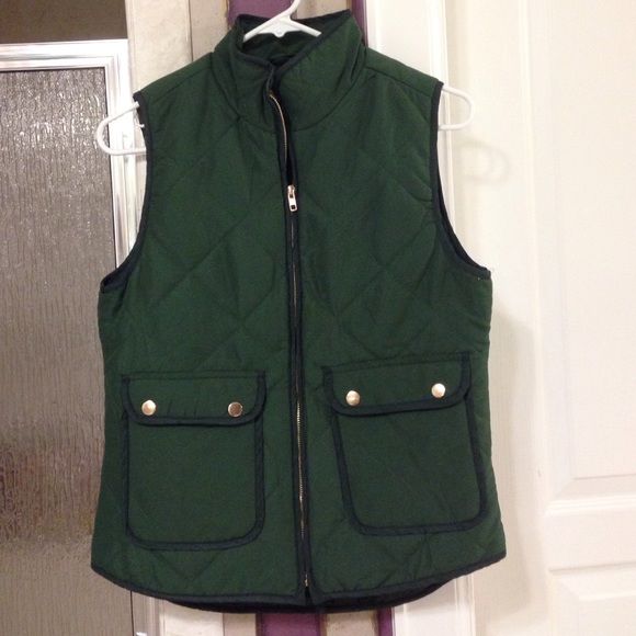 Green puffer vest