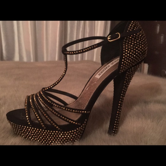 STEVE MADDEN CRYSTAL PLATFORM STRAPPY STILETTOS