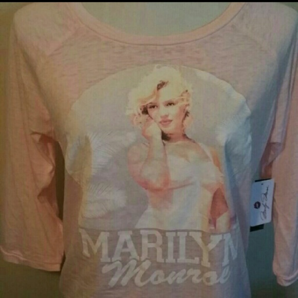 Marilyn monroe top