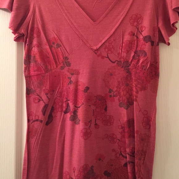 Dark salmon pink flutter sleeve v neck top - Picture 2 of 4