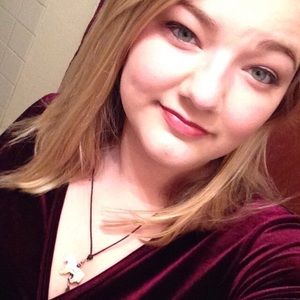 Meet your Posher, Sierra