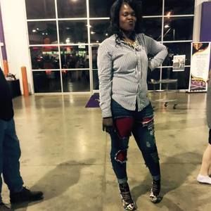 Meet your Posher, Alisha