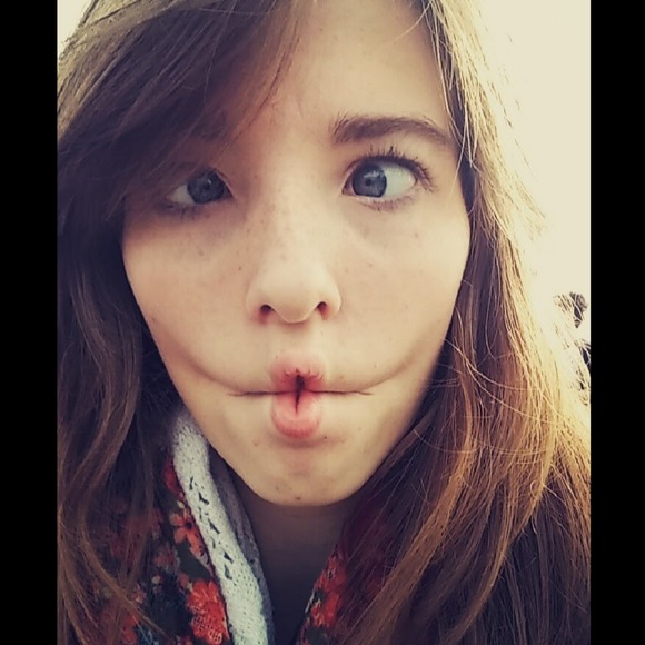 Meet your Posher, Kasidy