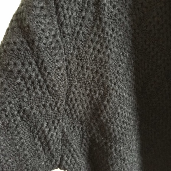 LAST ONE!! Long Knit Cardigan. - Picture 4 of 4