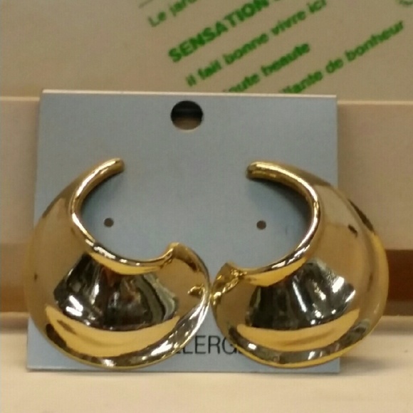 Retro 80's NOS Gold Earrings