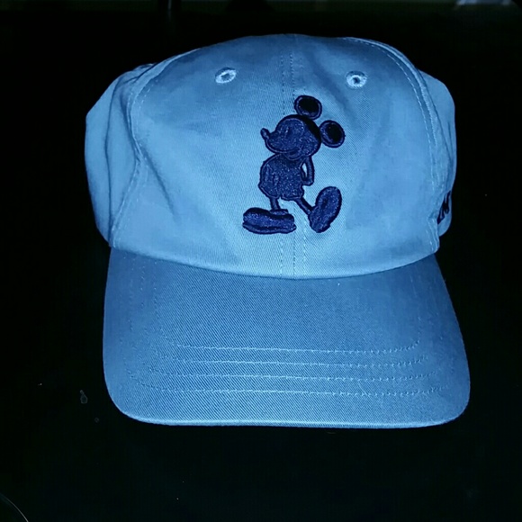Embroidered Disney mickey hat