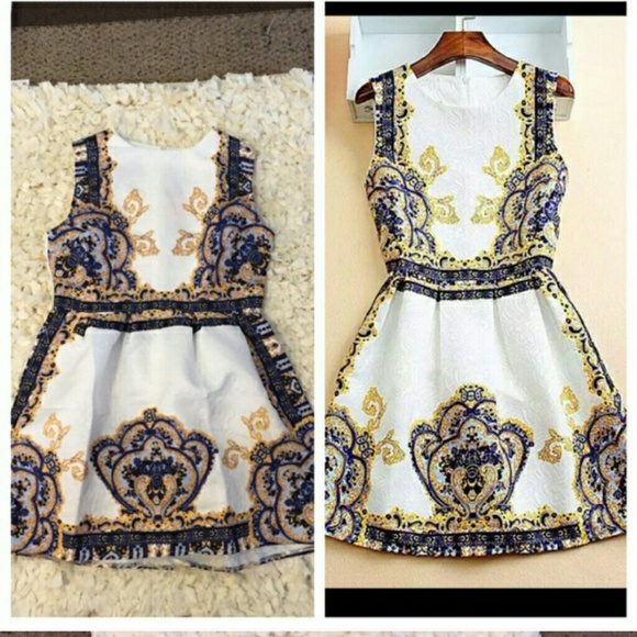 Dress - Picture 3 of 3