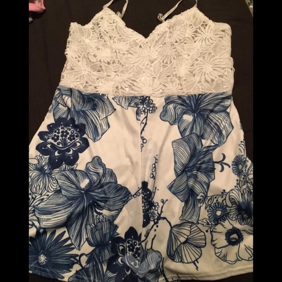 🆕Casual V-neck Wave Backless Jumpsuits Romper - Picture 4 of 4