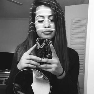 Meet your Posher, Cassie