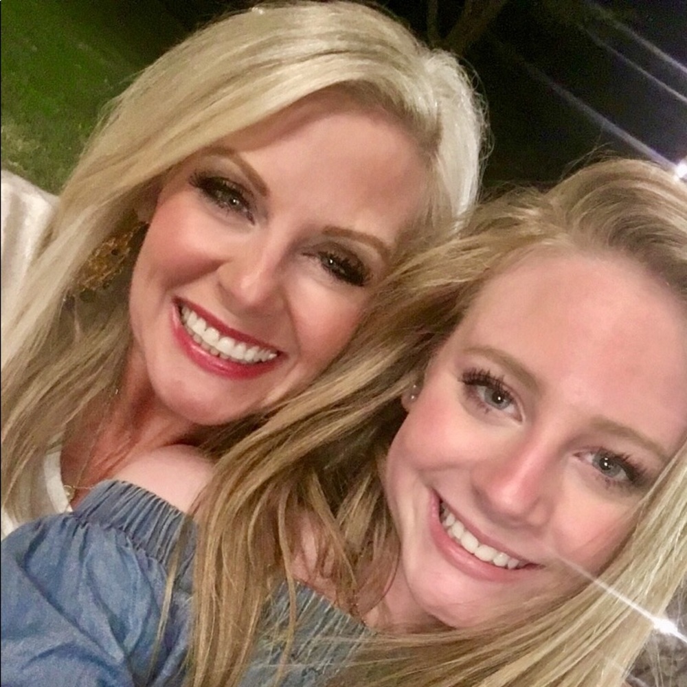 Meet your Posher, Kelly